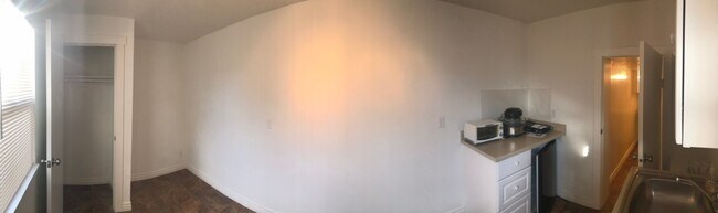 Building Photo - 2885 Van Buren Ave