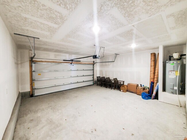 Building Photo - 5967 Smarty Jones Wy