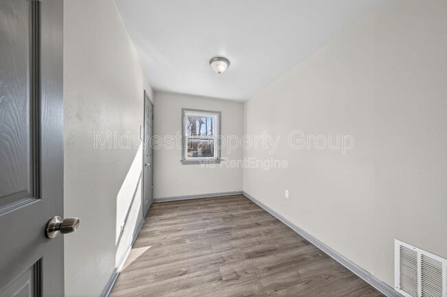 Building Photo - 4508 Ashby Rd