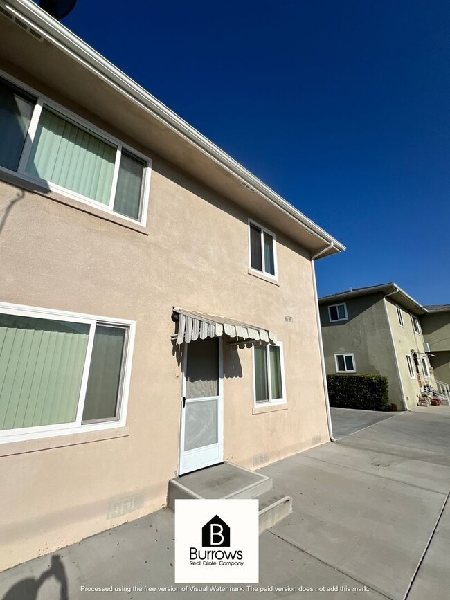 Building Photo - Mid-town Ventura:  Single story two bedroo...