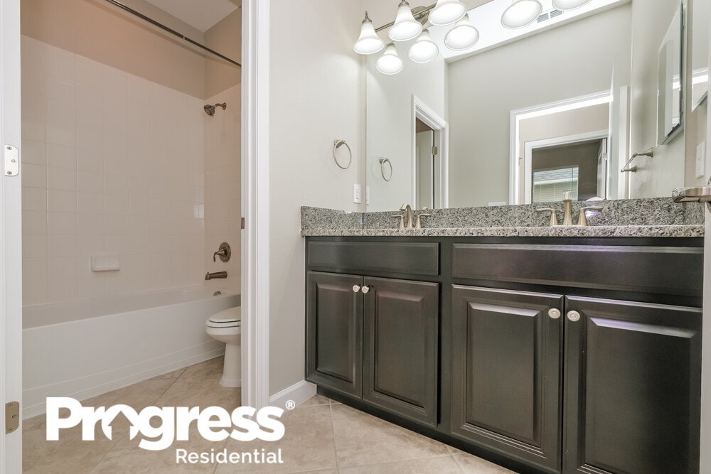 Building Photo - 14279 Blue Dasher Dr