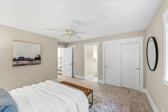 Building Photo - 449 J St