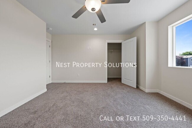Building Photo - 1613 W Lee St