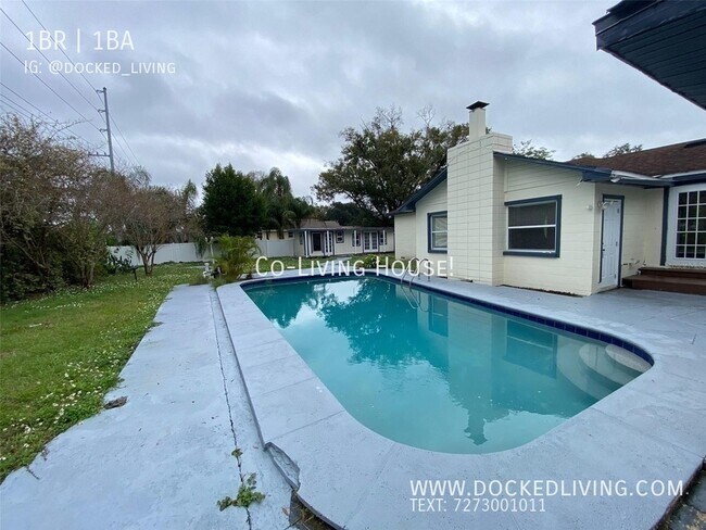 Building Photo - Affordable Unit with Private Bathroom