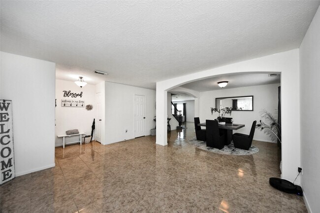 Building Photo - 9107 S Ferndale Pl Dr