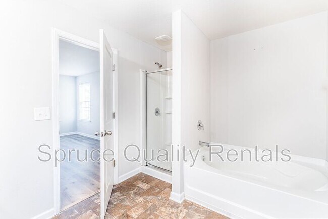 Building Photo - 164 Solstice Dr