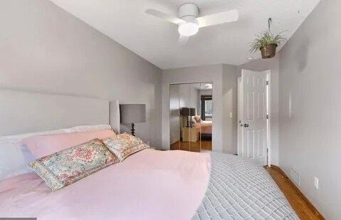 Building Photo - 912 W 66th St