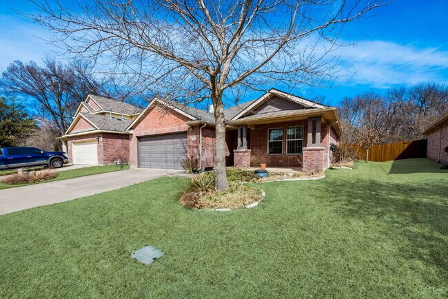 Building Photo - Gorgeous 3 Bed, 2 full bath gem located in the heart of the sought-after Chadwick Farms