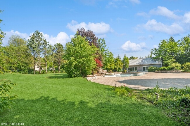 Building Photo - 2305 Tennyson Ln