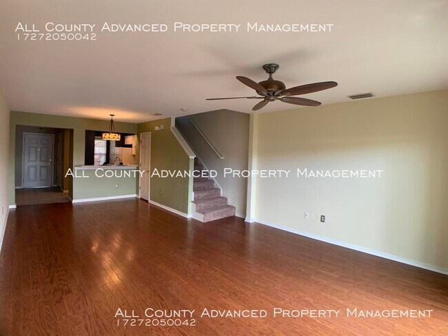 Building Photo - Waterford townhome for rent many amenities