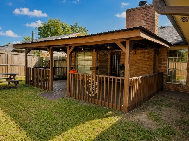 Building Photo - 7446 Soledad Dr