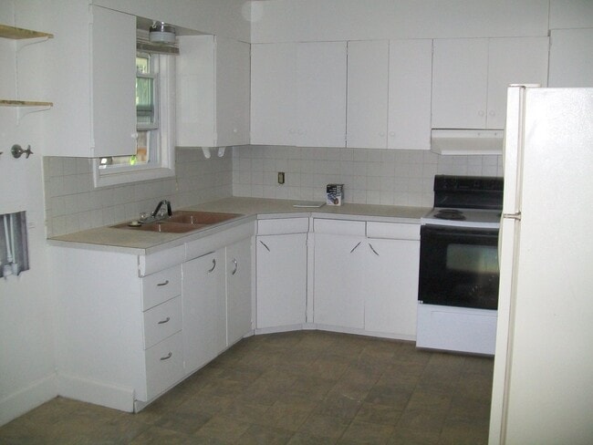 Building Photo - 1912 W Elizabeth St