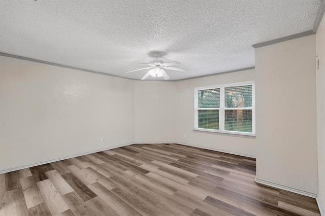 Building Photo - 3925 Brandon Park Dr