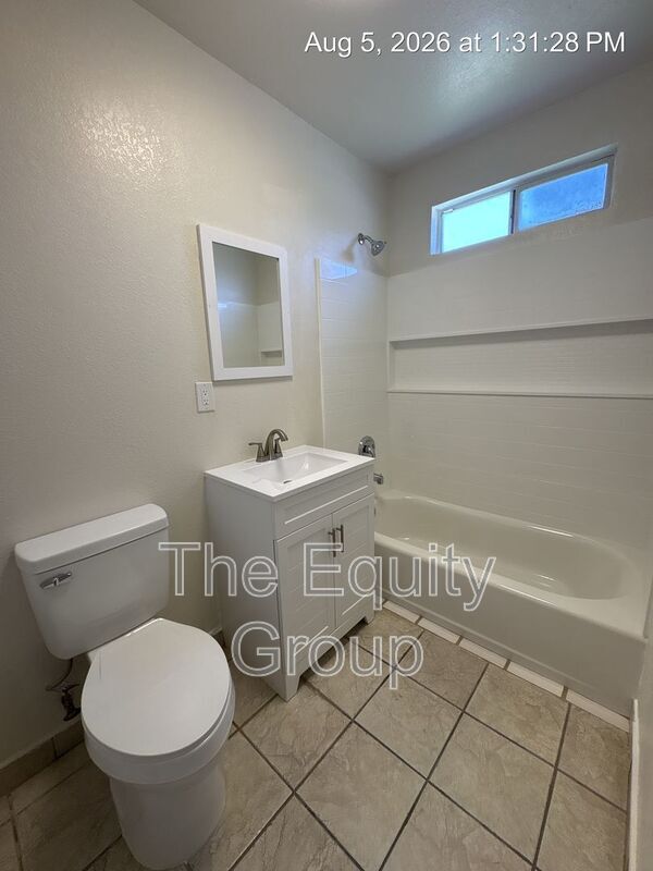 Building Photo - 324 S Crespi Ave