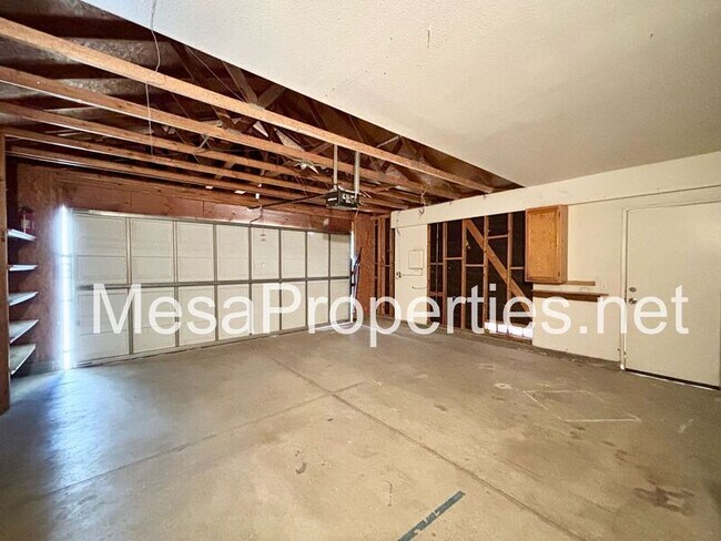 Building Photo - 13156 Bennington Dr