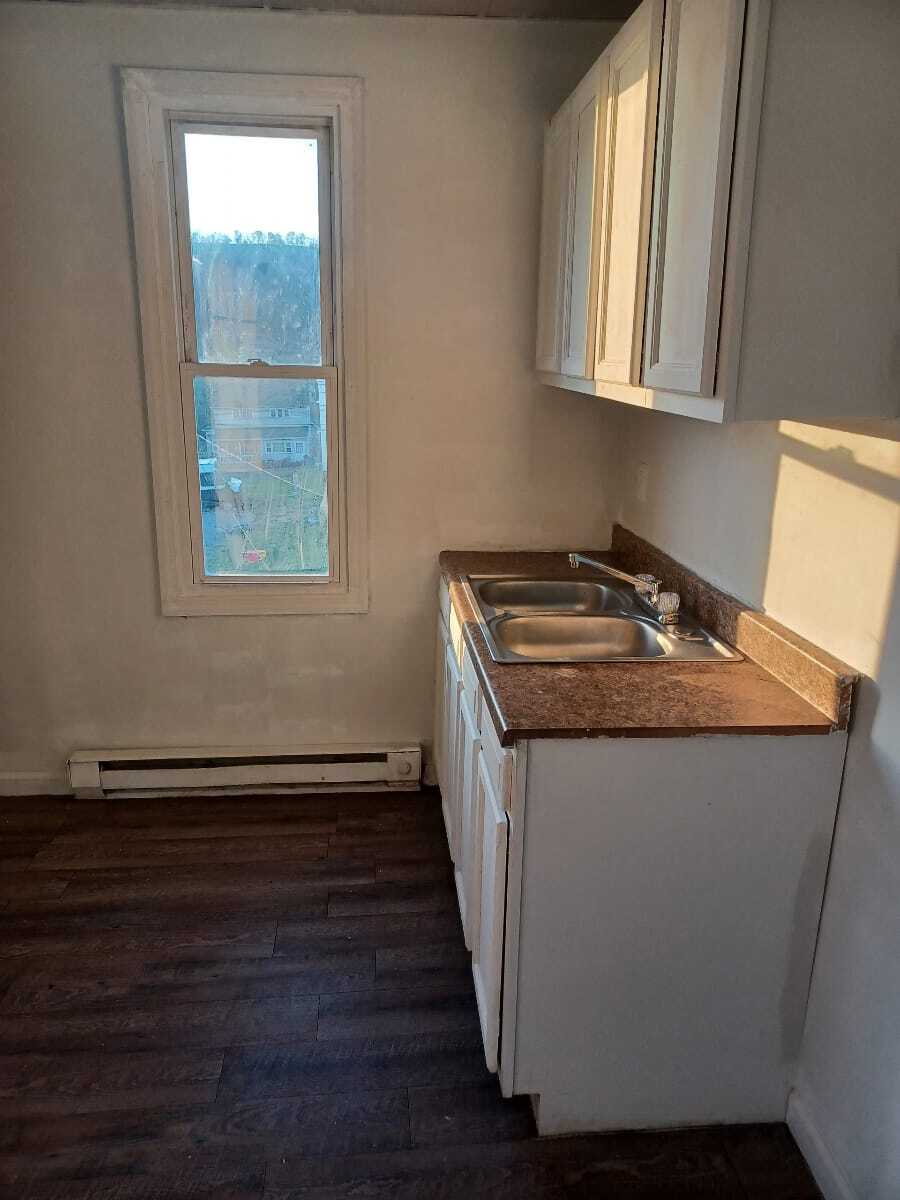 Building Photo - 215 Virginia Ave