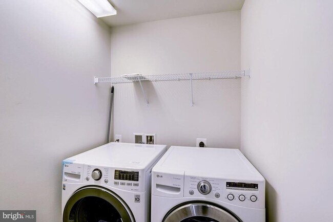 Building Photo - 42749 Wilmar Square