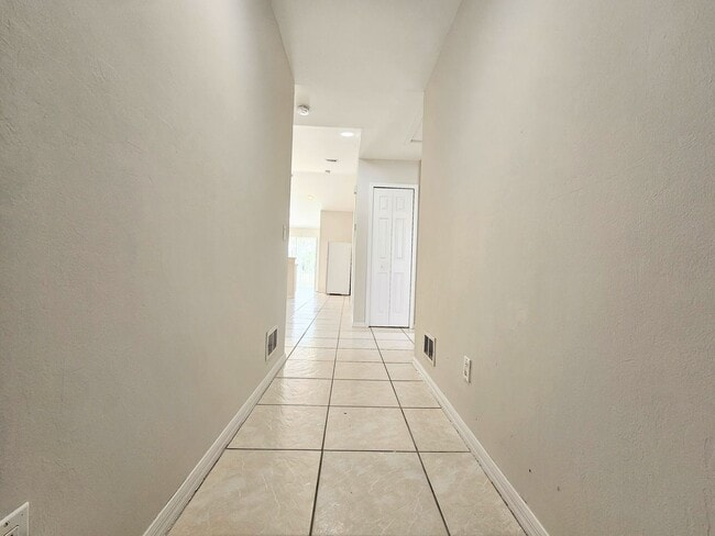 Building Photo - Charming 3-Bedroom, 2-Bath Home in Conveni...