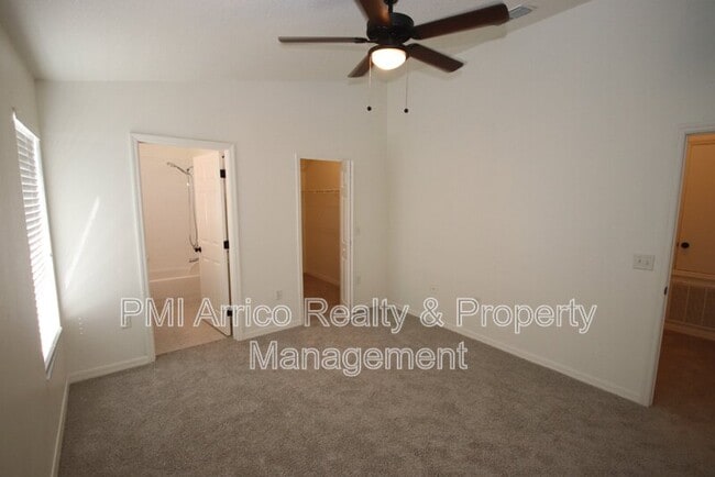 Building Photo - 1575 Blue Magnolia Rd