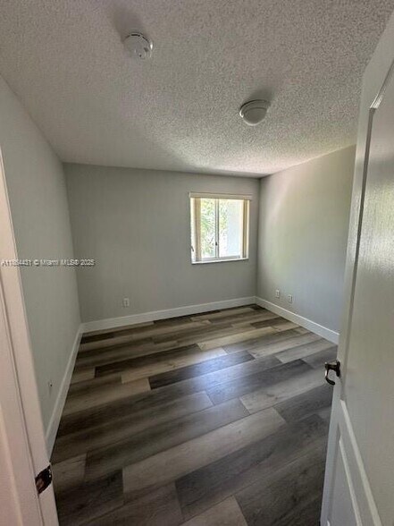 Building Photo - 11557 NW 51st Ln