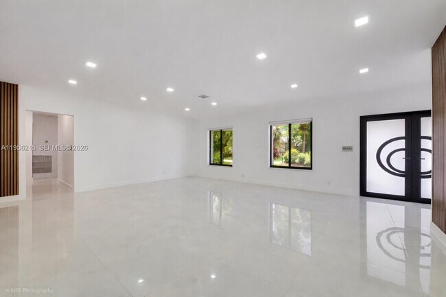 Building Photo - 17203 SW 78th Pl