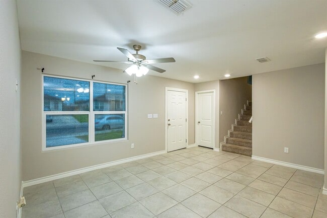 Building Photo - 2203 Durazno Ct