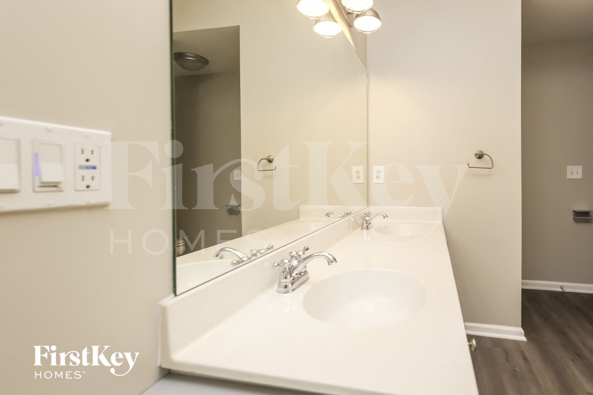 Building Photo - 5520 Stevehaven Ln