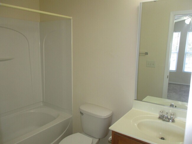 Building Photo - 156 Olde Towne Way