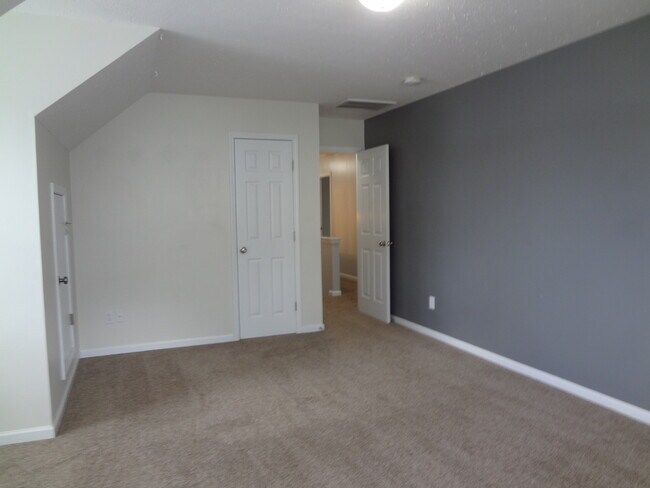 Building Photo - 101 Dorsett Ct