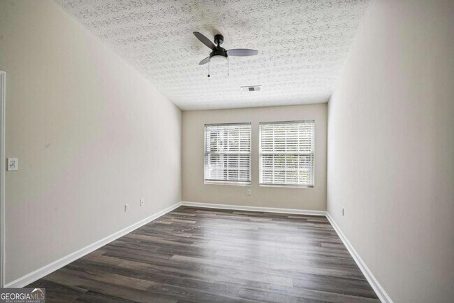 Building Photo - 1371 Keys Crossing Dr NE