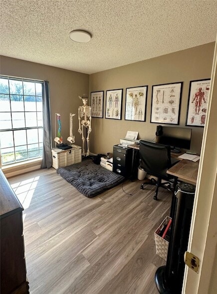 Building Photo - 1005 Waverly Dr