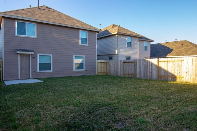 Building Photo - 24227 Avogadro Dr