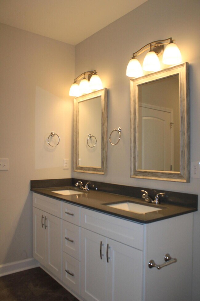 Building Photo - 8116 Bannock Cir