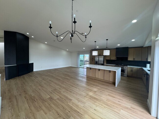 Building Photo - Sangamon Ave