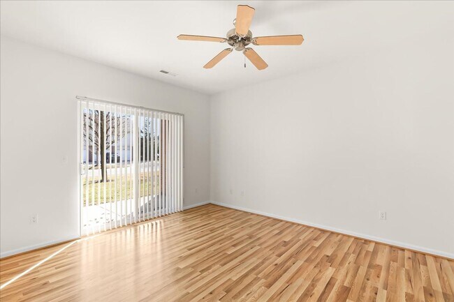 Building Photo - 17104 Chesapeake Cir