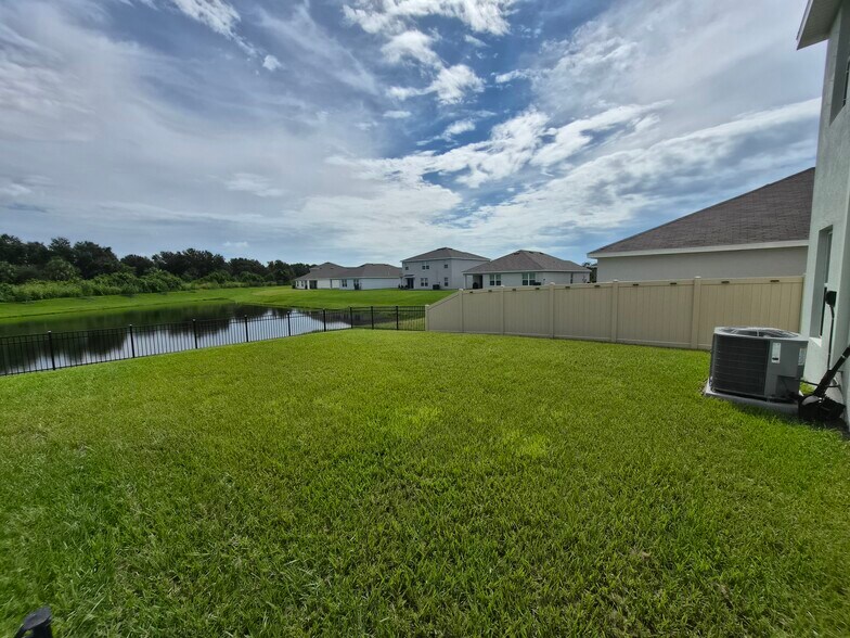 Building Photo - 3912 112th St E