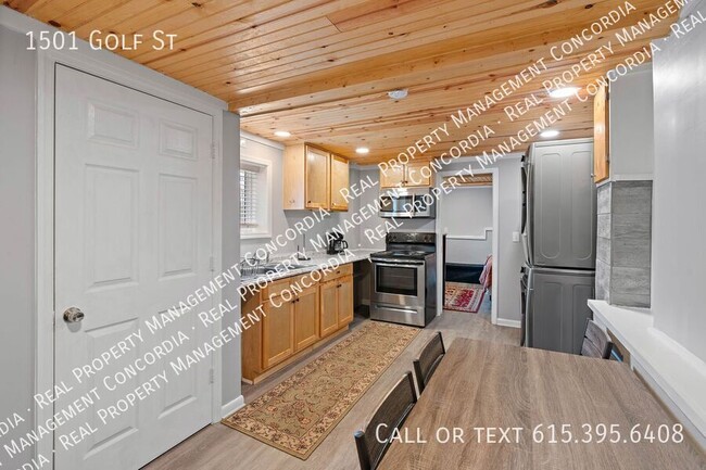 Building Photo - 1501 Golf St
