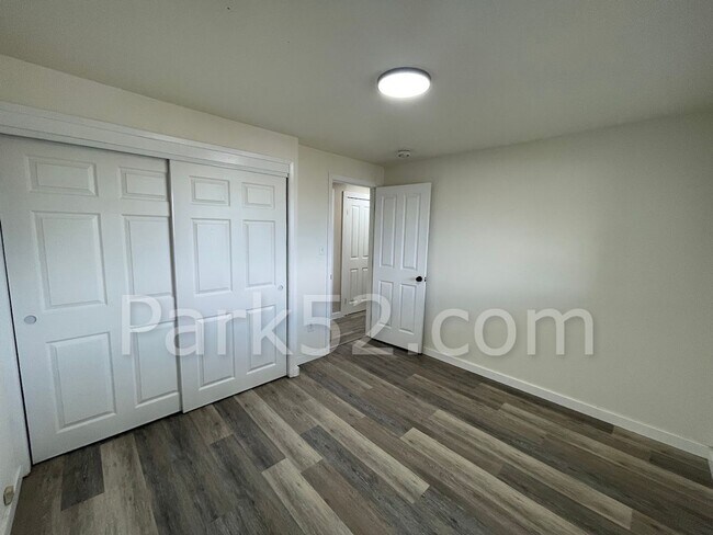 Building Photo - North Tacoma 4 Bed 2 Bath Single Family Home