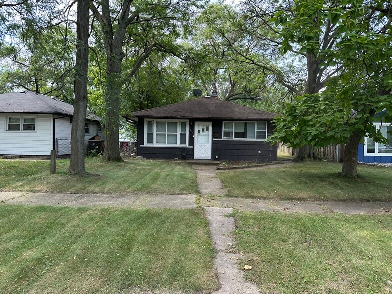 Building Photo - 14612 Shepard Dr
