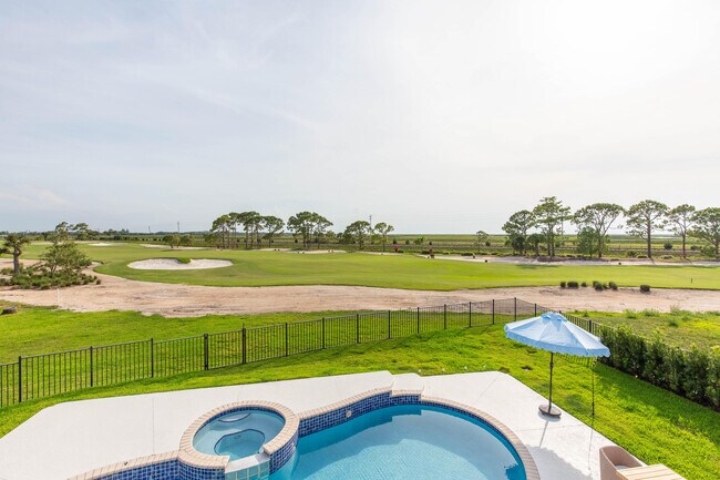Building Photo - 15930 Canosa Ct