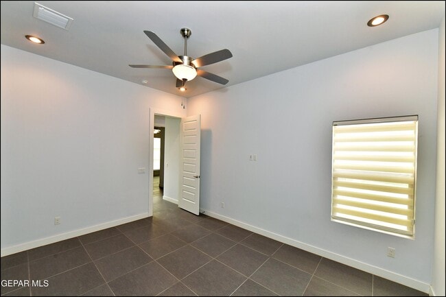 Building Photo - 5973 Cartagena Cir