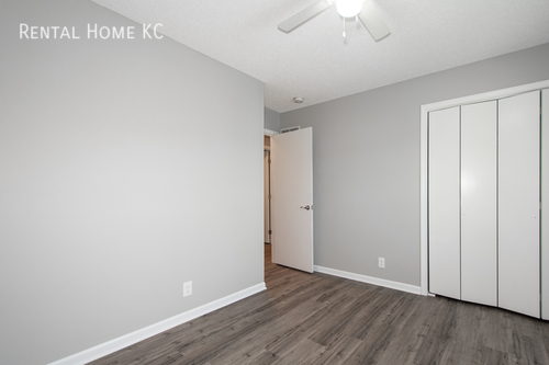 Building Photo - 12414 S Parker Terrace