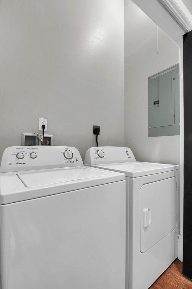 Building Photo - Put Down Roots and Overlook Soulard Community Garden