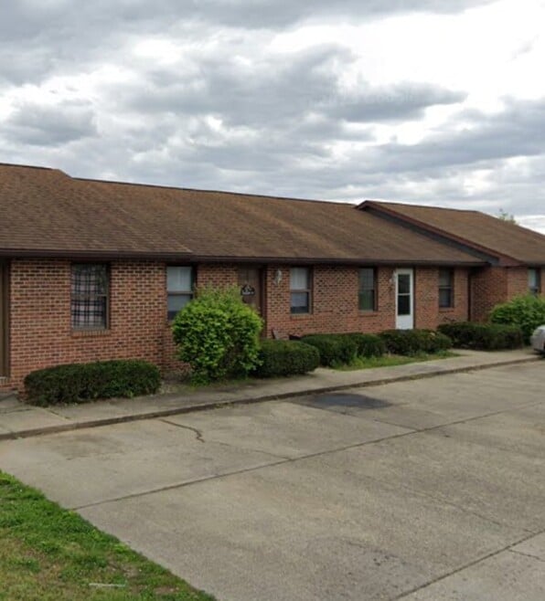 Building Photo - 8701 N Raintree Ct