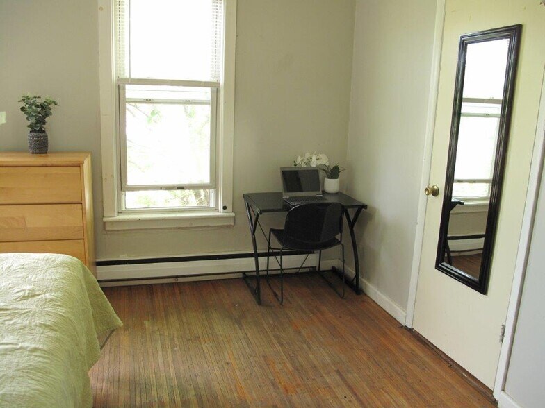 Building Photo - 226 Eddy St