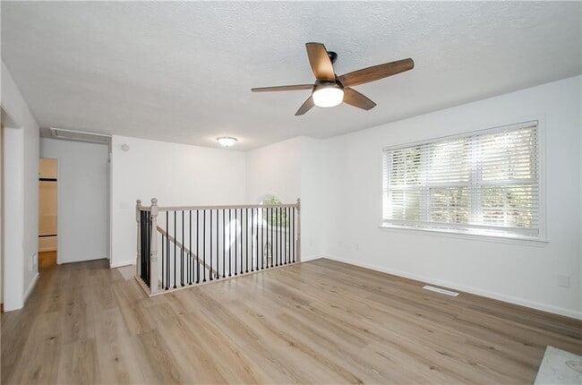 Building Photo - 2470 Cambridge Hills Rd