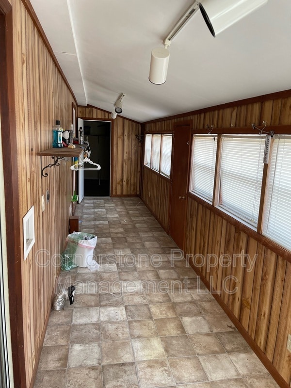 Building Photo - 820 Fir St