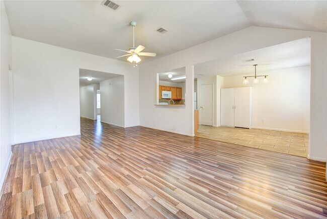 Building Photo - 21603 Juniper Meadows Dr