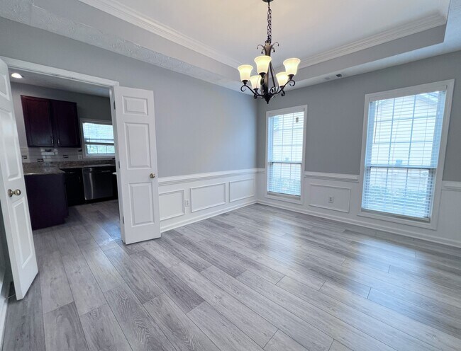 Building Photo - 1924 Riverlanding Cir