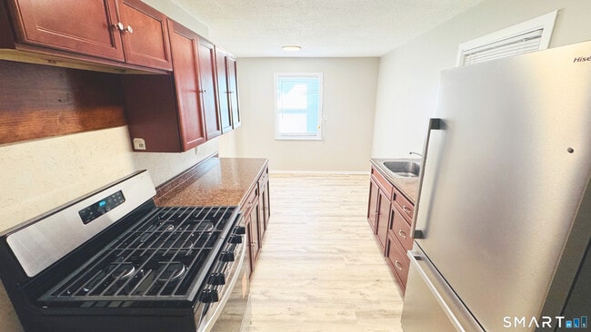 Building Photo - 125 Lebanon St